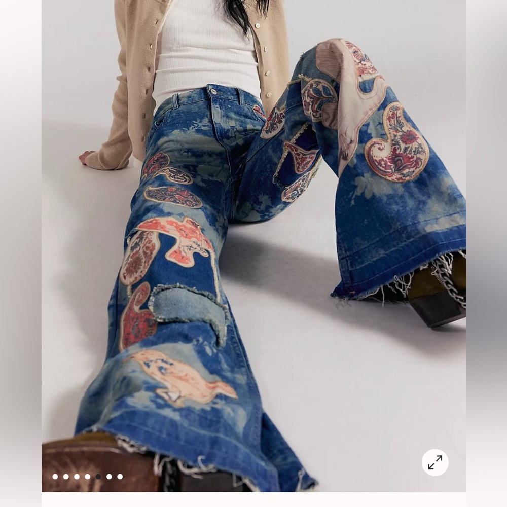 We The Free Flying High Patched Jeans🌸🔥 - Picture 7 of 12